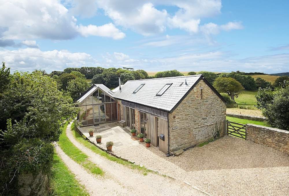 Apple Barn near Salcombe – dog-friendly holiday cottage